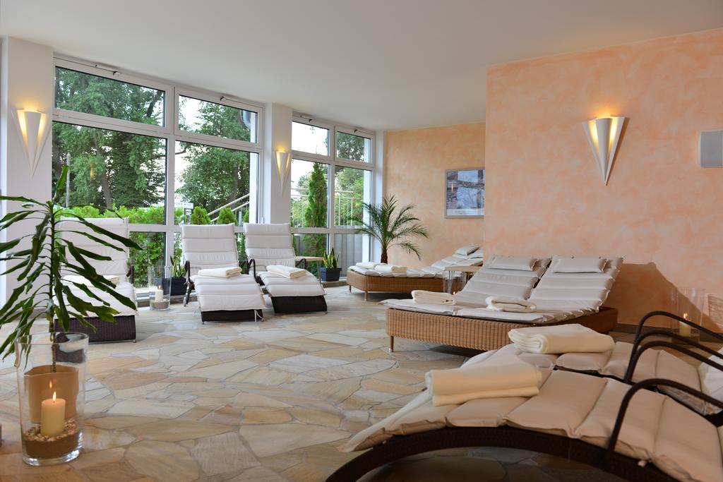 Strandhotel Seerose Kölpinsee Exteriér fotografie